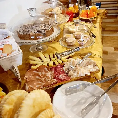 Bed & Breakfast Santu Giuvanni Un Tuffo Nel Passato 3*