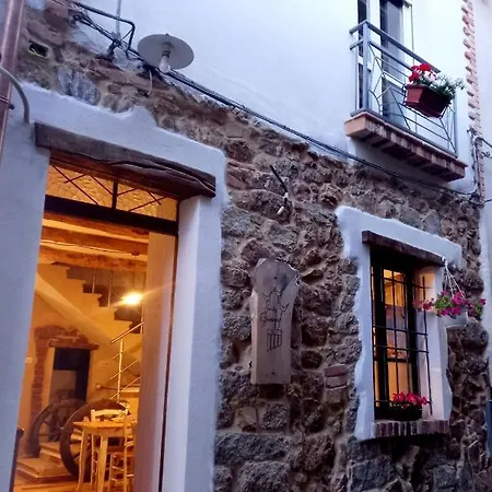 Santu Giuvanni Nocleg ze śniadaniem 3*